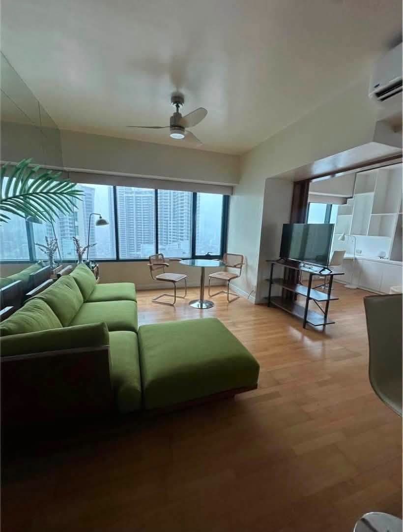 FOR LEASE & FOR SALE: Fully furnished 2 Bedroom unit at One Rockwell, Makati - photo 1