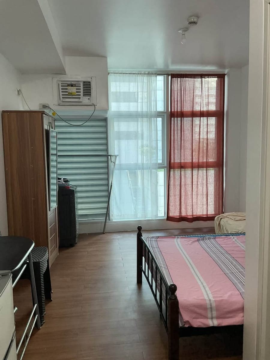 FOR RENT THE LINEAR CONDOMINIUM MALUGAY MAKATI - photo 2