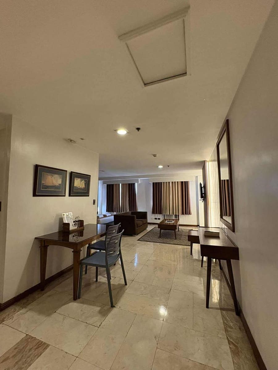 ❗️STEAL PRICED UNIT 1 + 1 TO MOVE-IN❗️ - photo 2