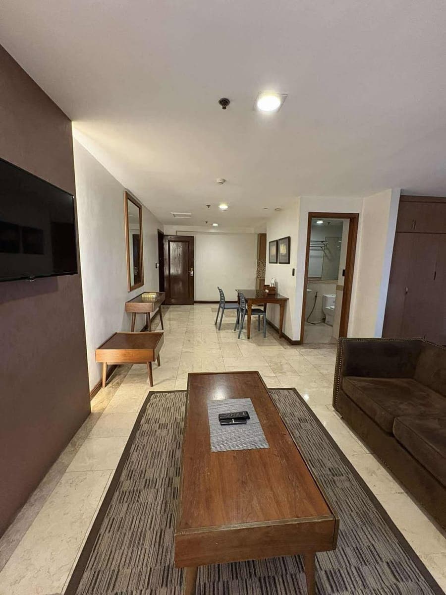 ❗️STEAL PRICED UNIT 1 + 1 TO MOVE-IN❗️ - photo 4
