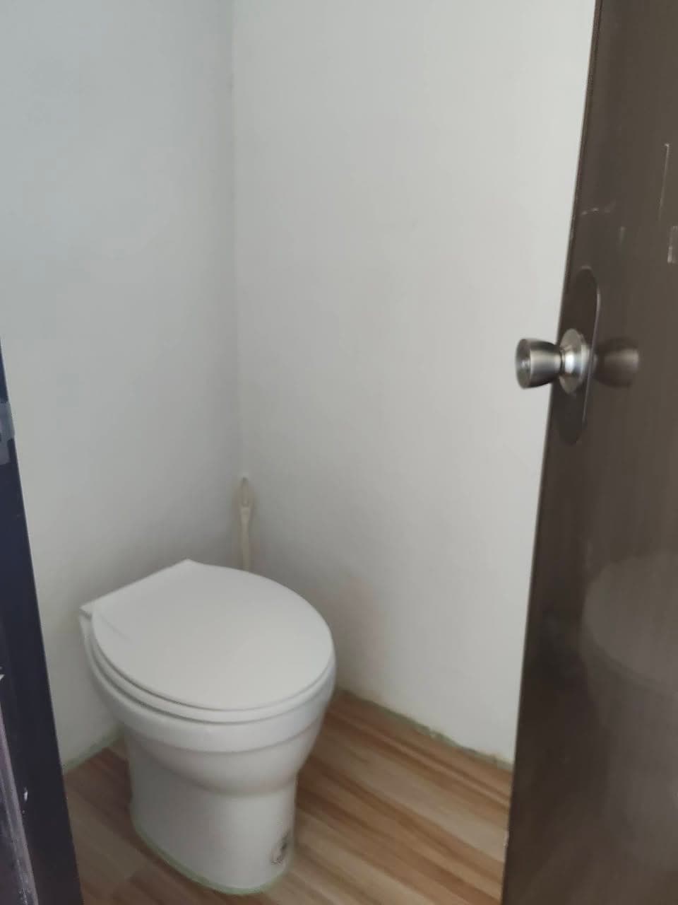 Studio room,..with Aircon,bed and foam,.own c r,sink,..free wifi, free nawasa,..6k,.submeter electri... - photo 3