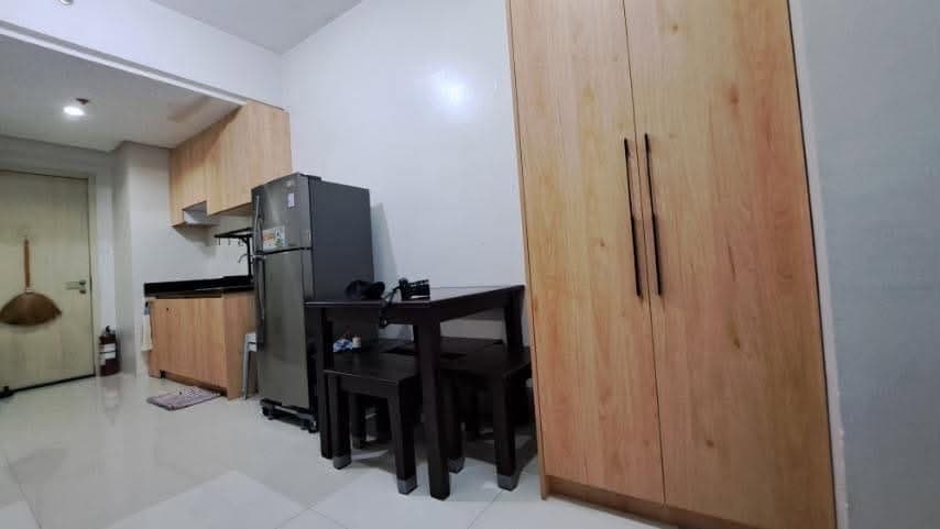 FOR LEASE: - photo 1