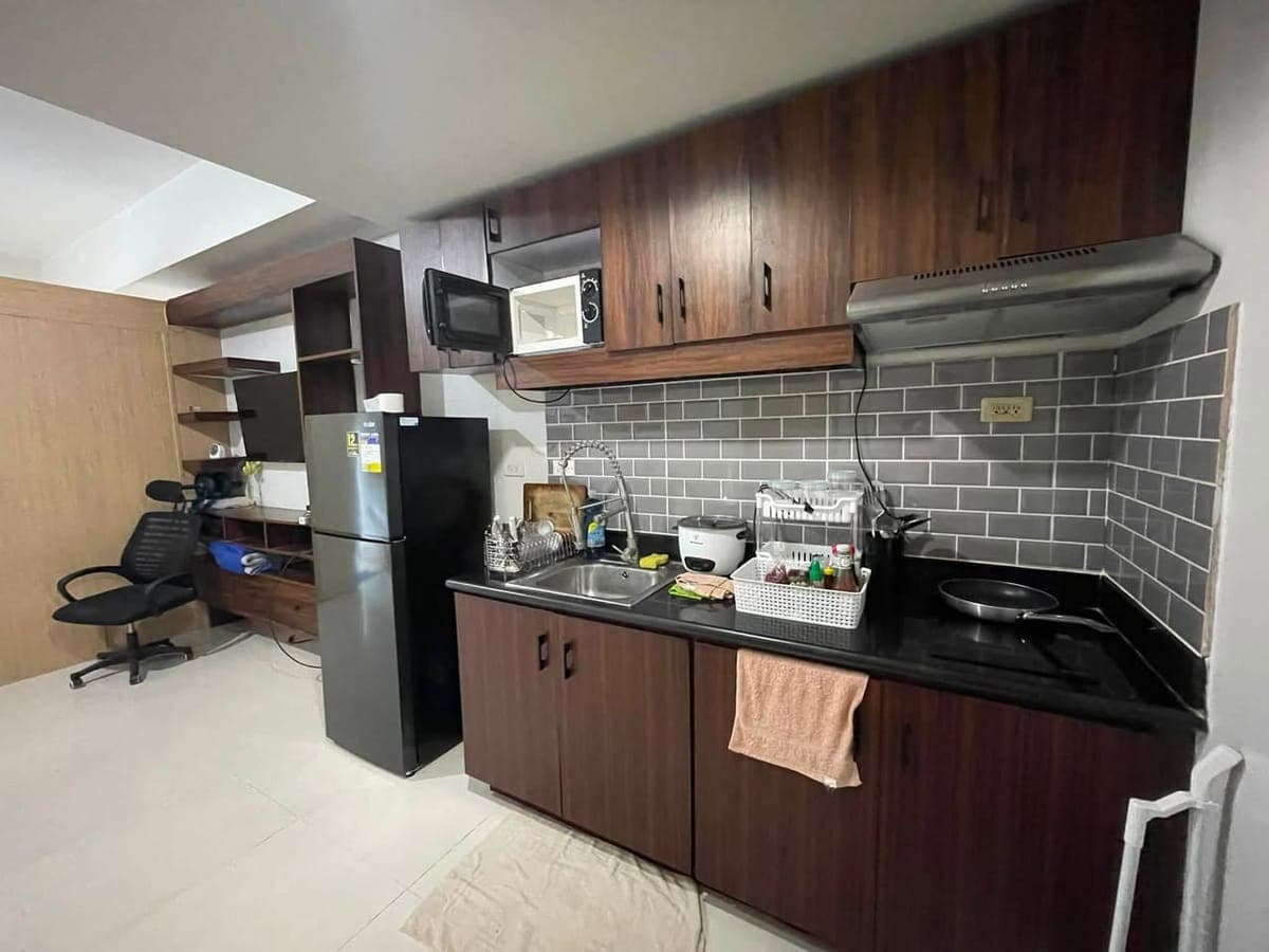 For Rent: - photo 1