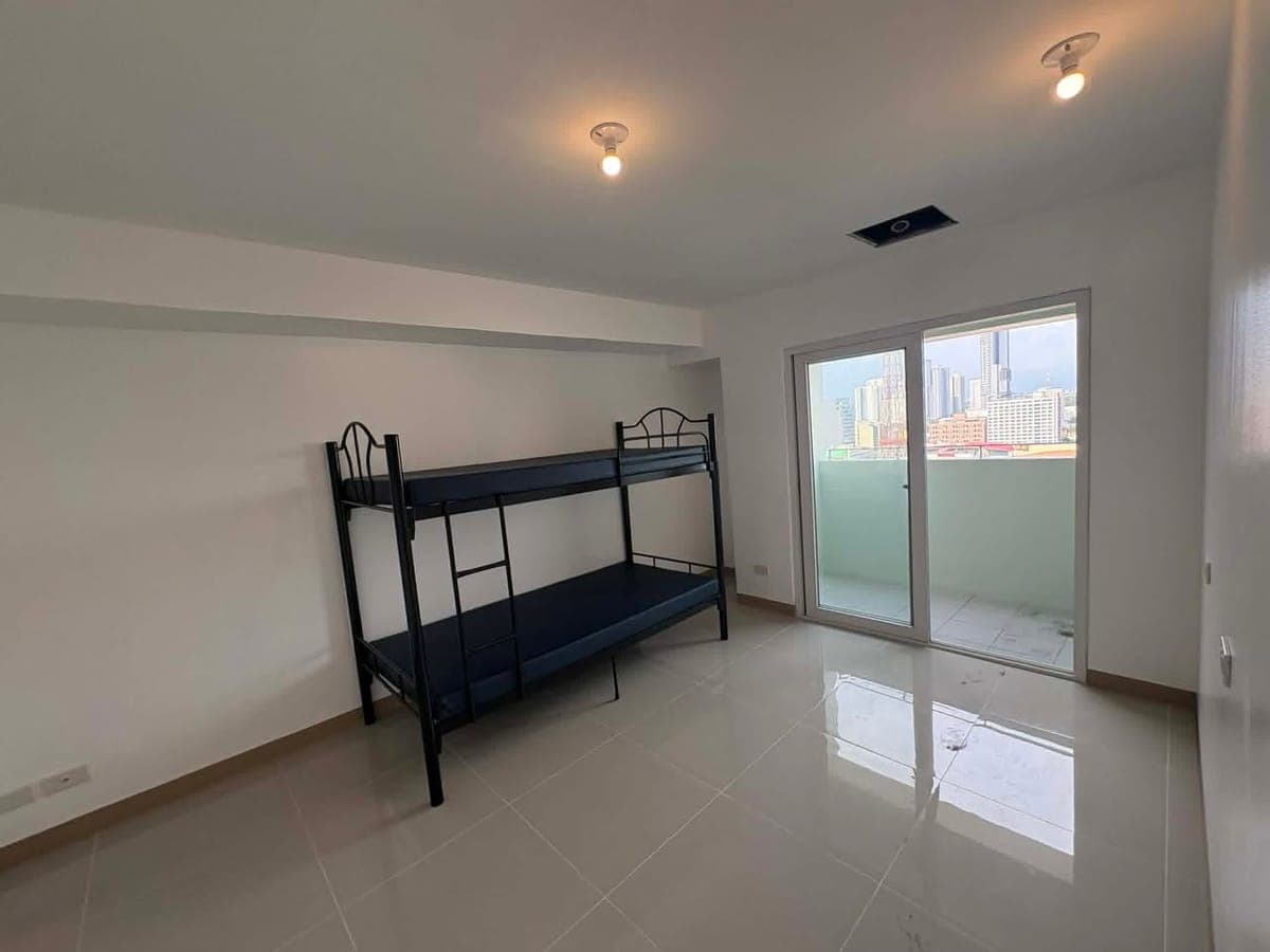 🏡 𝐍𝐞𝐰 & 𝐅𝐫𝐞𝐬𝐡 𝐔𝐧𝐢𝐭 𝐀𝐯𝐚𝐢𝐥𝐚𝐛𝐥𝐞 𝐚𝐭 𝐕𝐢𝐜𝐭𝐨𝐫𝐢𝐚 𝐓𝐨𝐰𝐞𝐫 𝐂! - photo 1