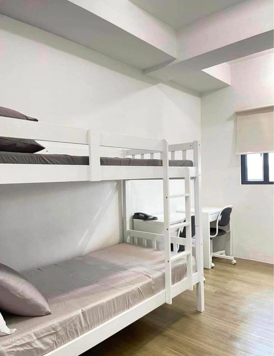 FOR RENT: ₱20,000/month. - Inclusive condo dues - photo 2