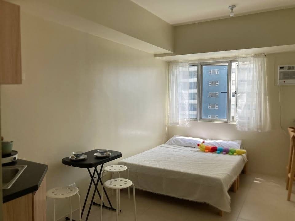 Condo Studio Unit for Rent : - photo 2