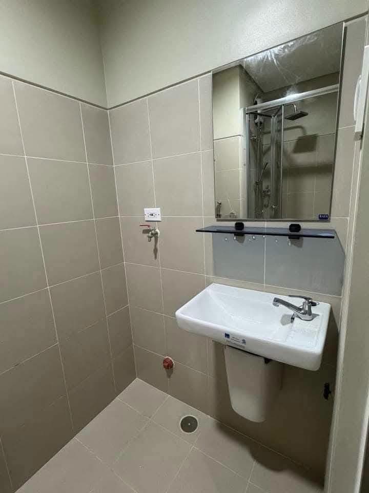 CONDO FOR RENT - photo 5