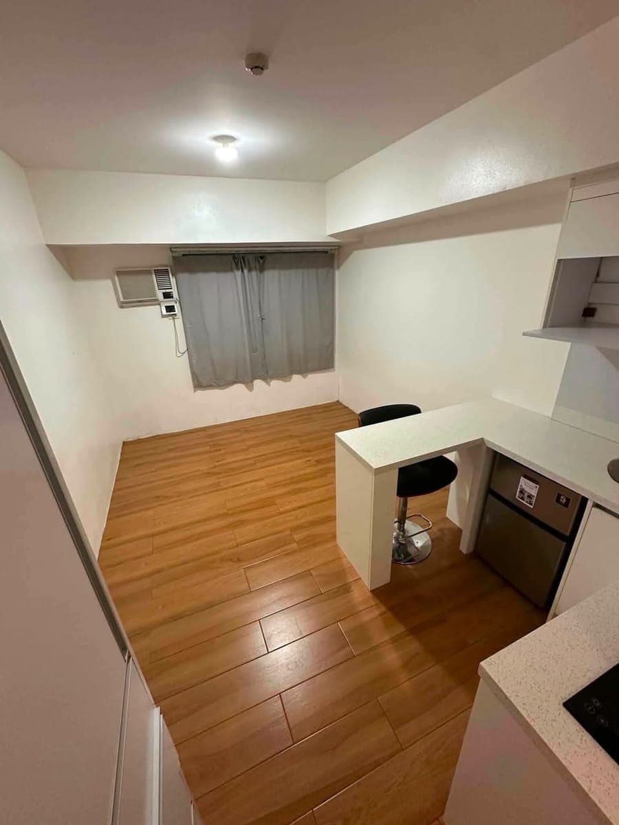 🚨 RUSH CONDO FOR RENT - photo 2
