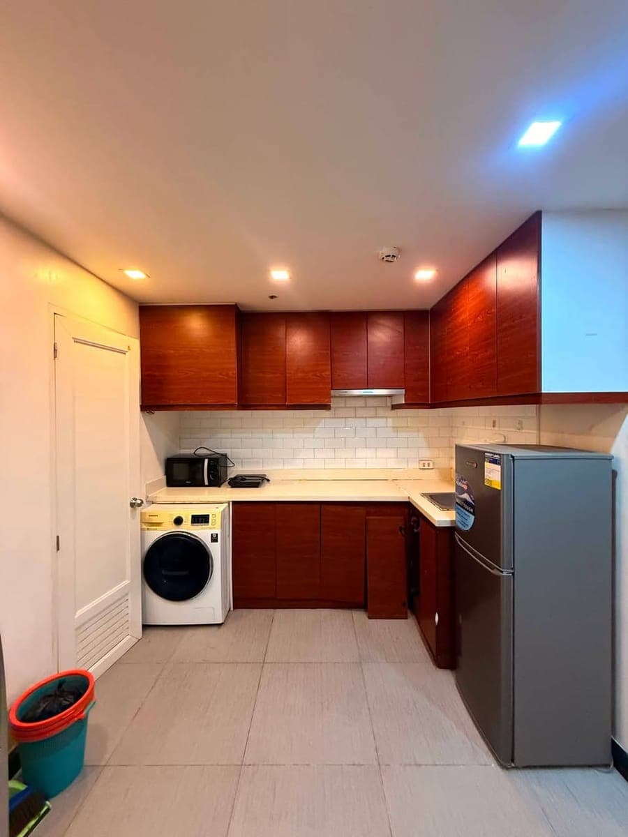 📍 Victoria de Makati Condominium, Washinton st, Brgy. Pio del Pilar, Makati - photo 4