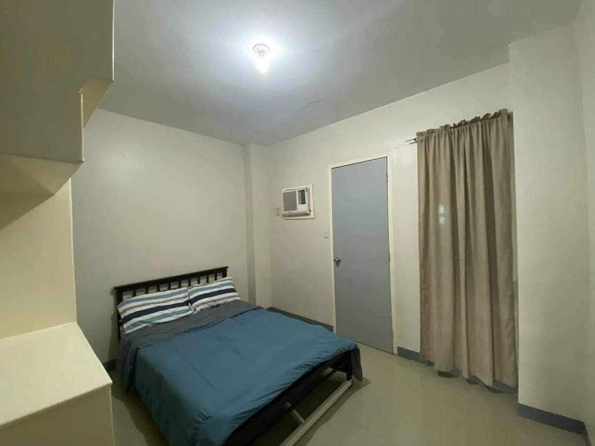APARTMENT FOR RENT (Good for 2 adults) - photo 1