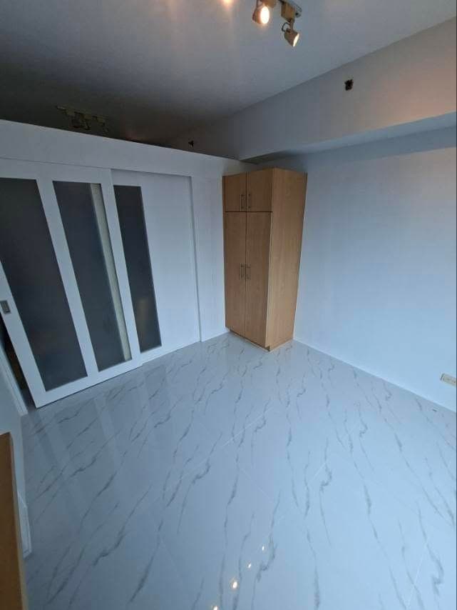 BIG CUT UNIT 1BEDROOM CONDO MAKATI - photo 4