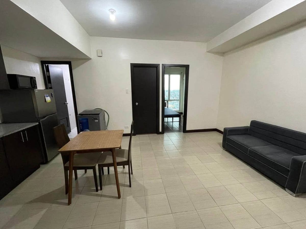 📍 CONDO UNIT FOR LEASE - photo 2