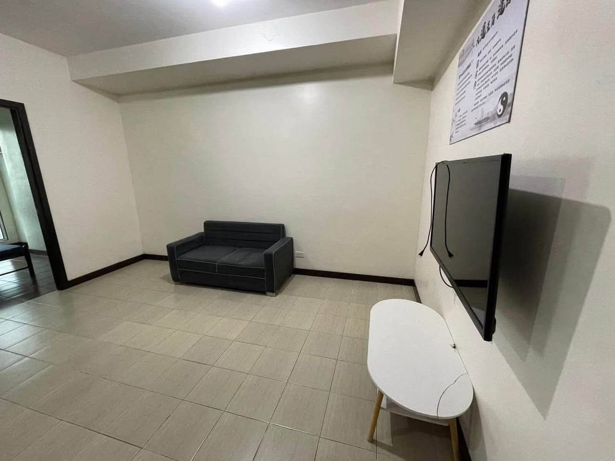 📍 CONDO UNIT FOR LEASE - photo 4