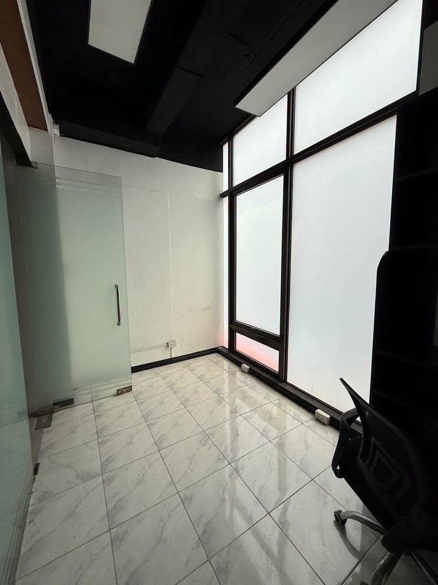💼 **Need a space for your growing business?** - photo 2