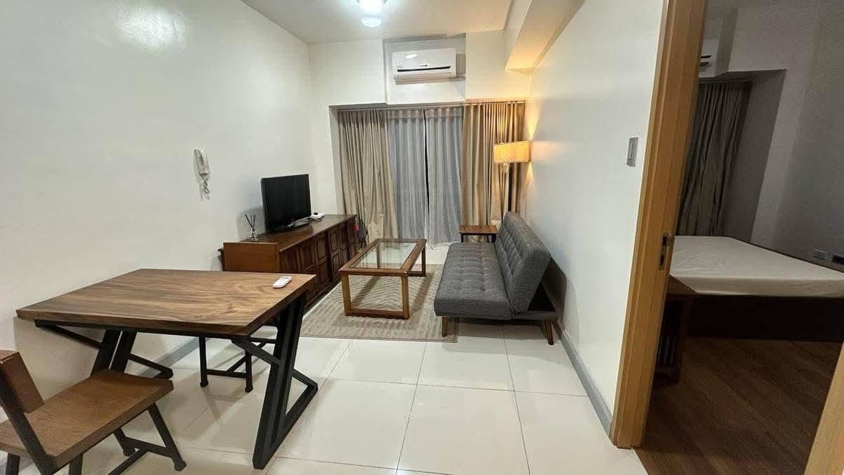 FOR RENT: 1BR Condo Unit - photo 2