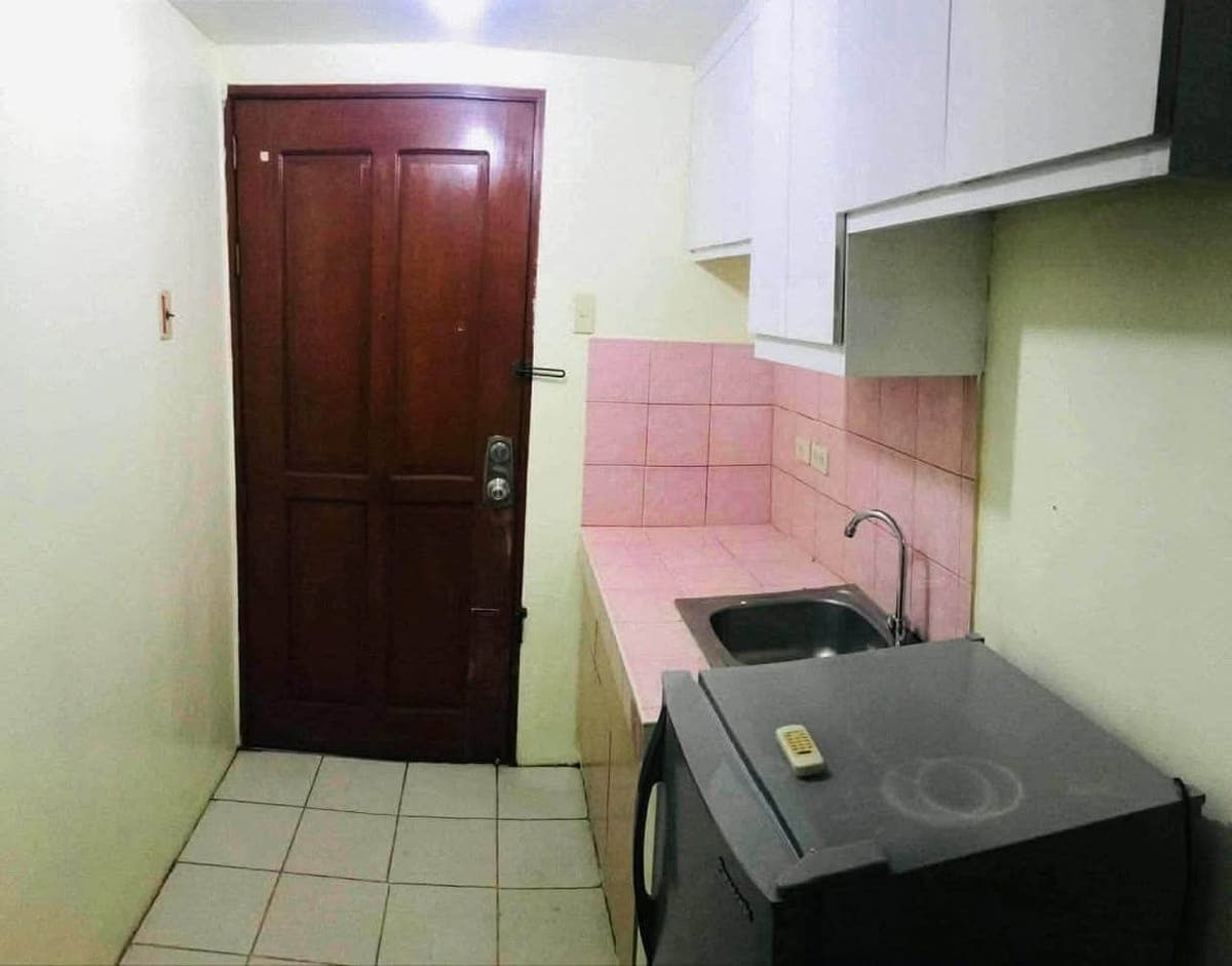 ₱15.8K MONTHLY | STUDIO WITH BALCONY AT CITYLAND MAKATI EXECUTIVE TOWER 1 - photo 2