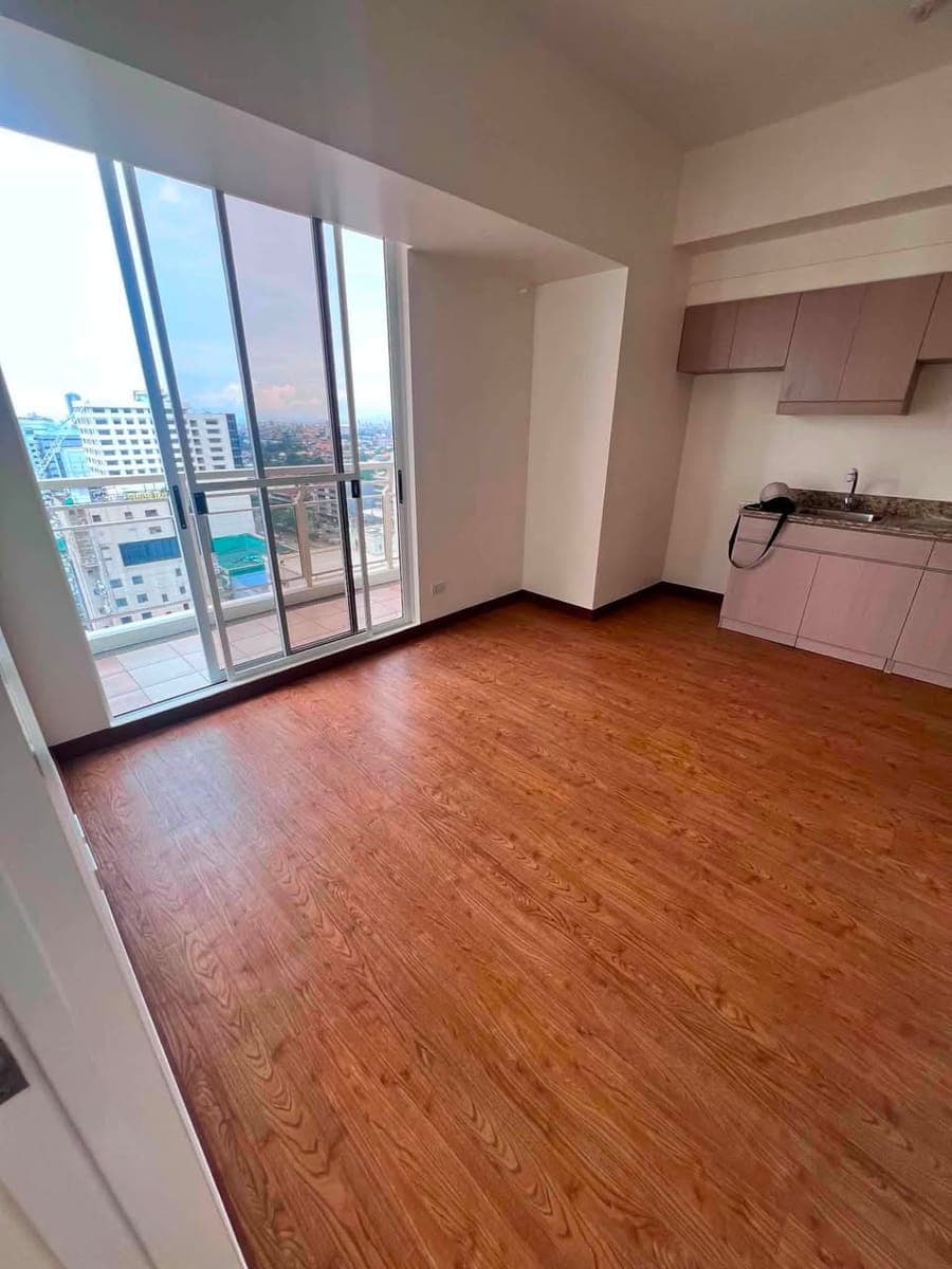 For Rent - photo 3