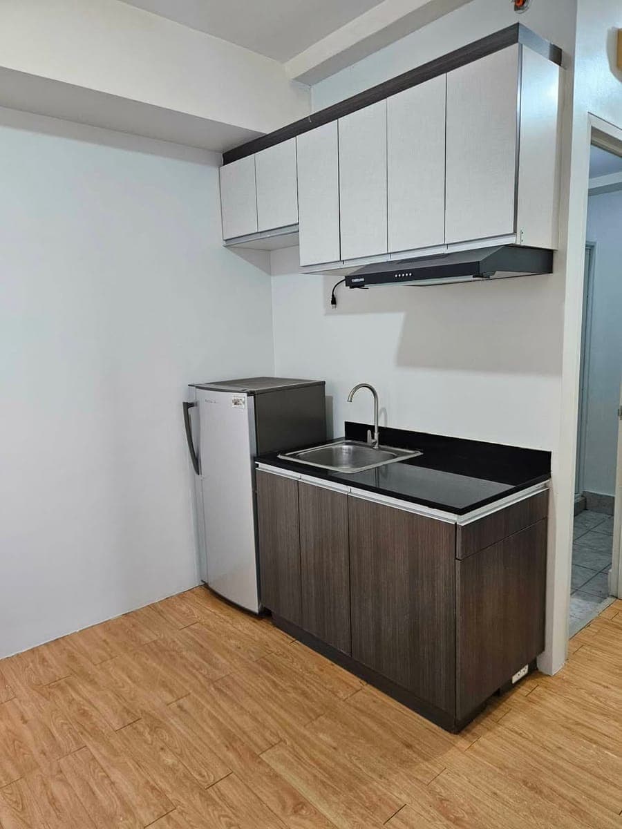For Rent Studio Unit (18.6 sq.meters) - photo 1