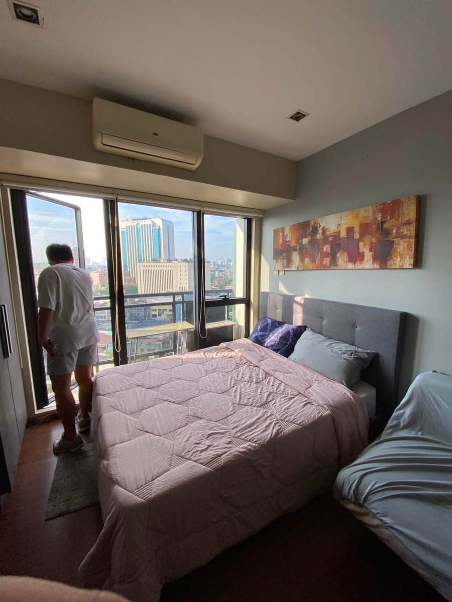 🏠 Knightsbridge Residences - photo 1