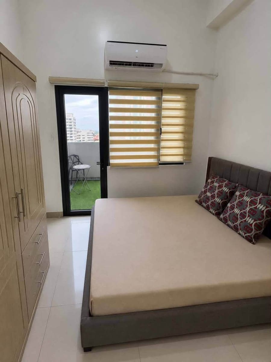 For Lease: Lush Residences Makati - photo 1