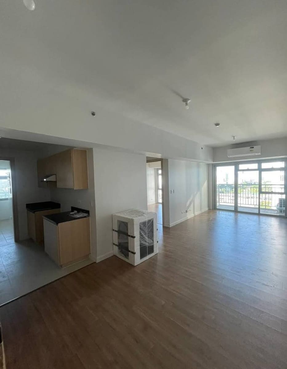 FOR LEASE - photo 1