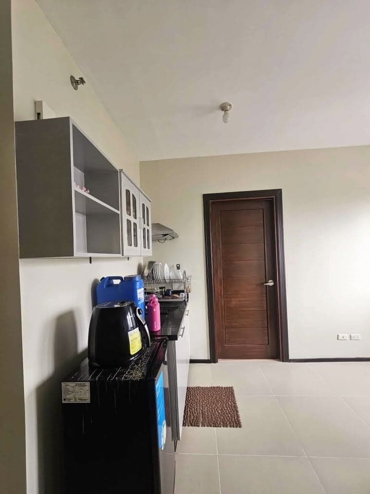 One-Bedroom Unit for Rent - photo 4