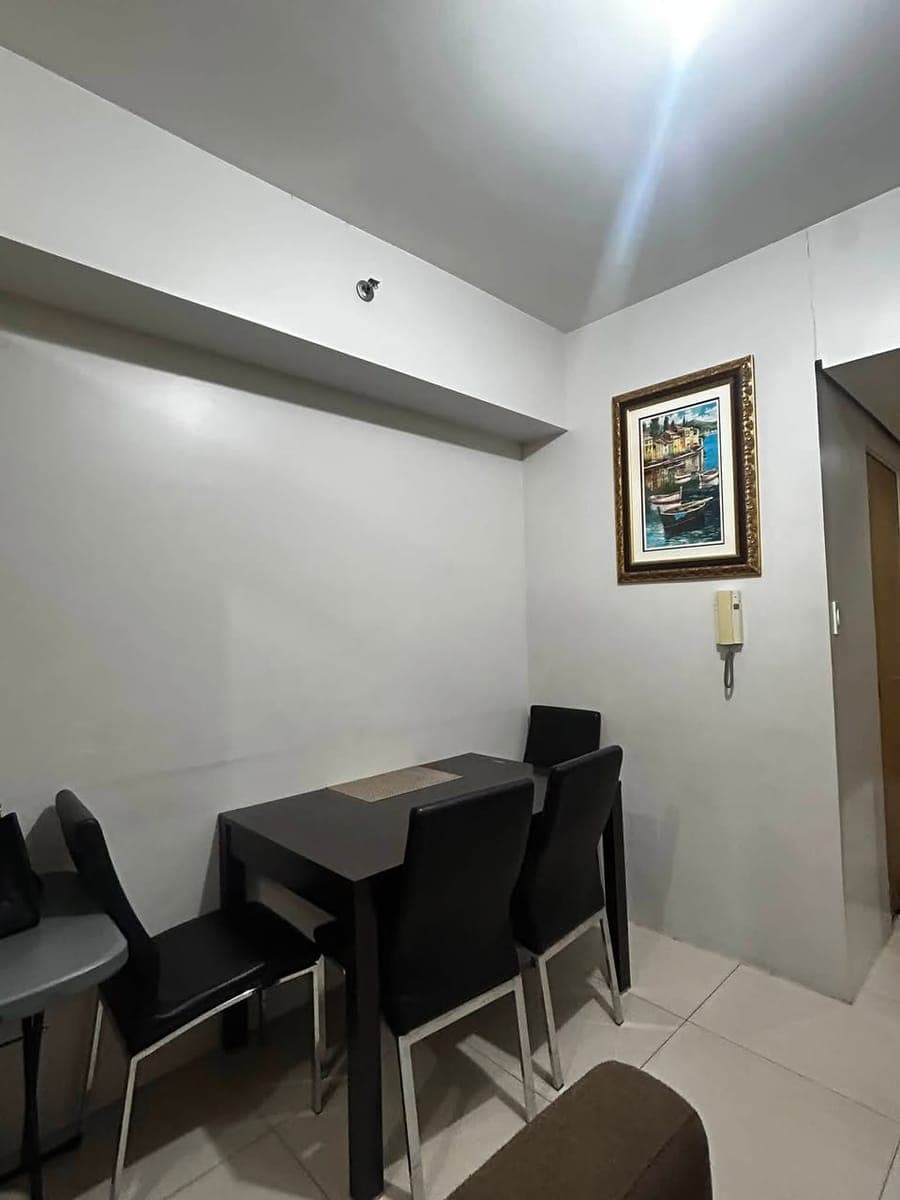 DIRECT RENTER ONLY. NO TO AGENT. OWNER HERE. - photo 3
