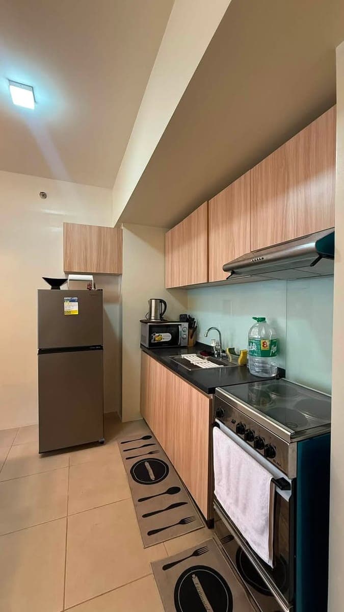 FOR LEASE - photo 1