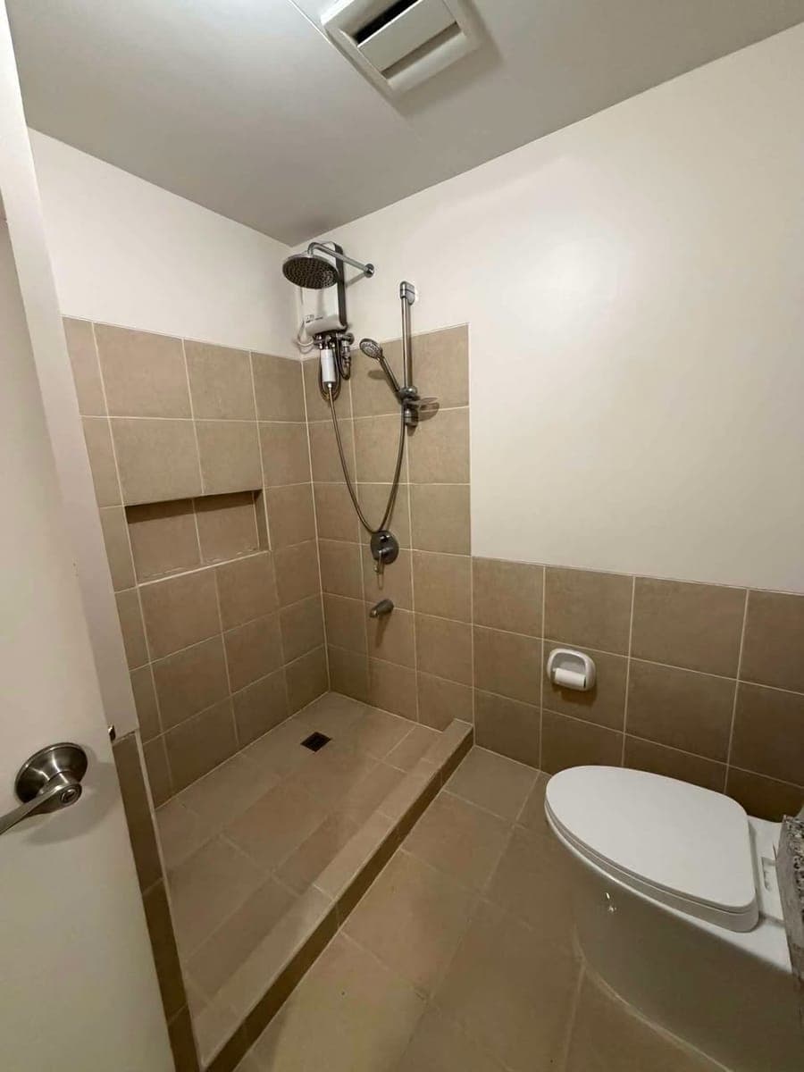 # **FOR RENT: 2BR The Celandine** - photo 4