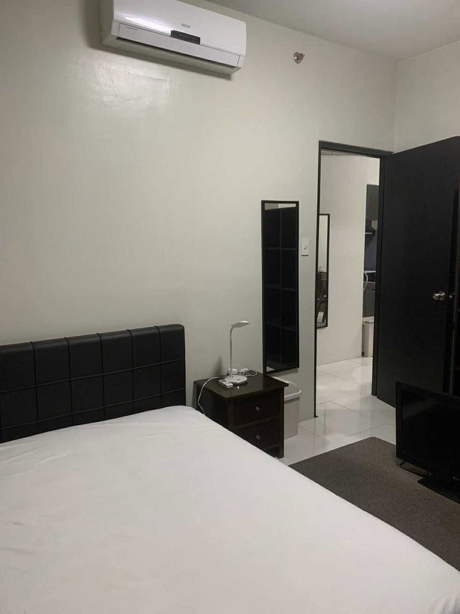 CONDO FOR LEASE / FOR SALE - 2 BEDROOM FURNISHED UNIT - photo 1