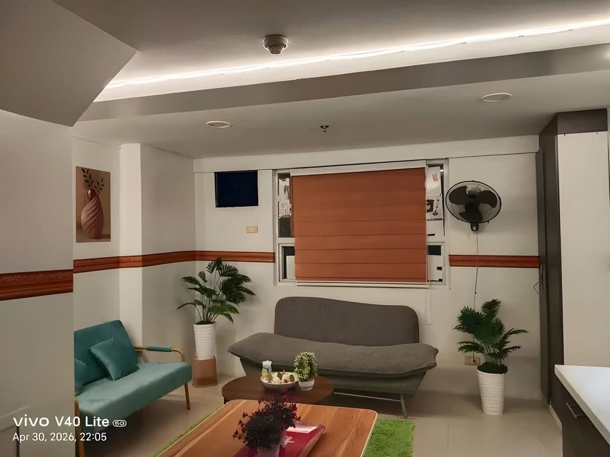 # **FOR RENT: Fully-Furnished 1-BR Bi-level Unit in Gilmore ** - photo 4