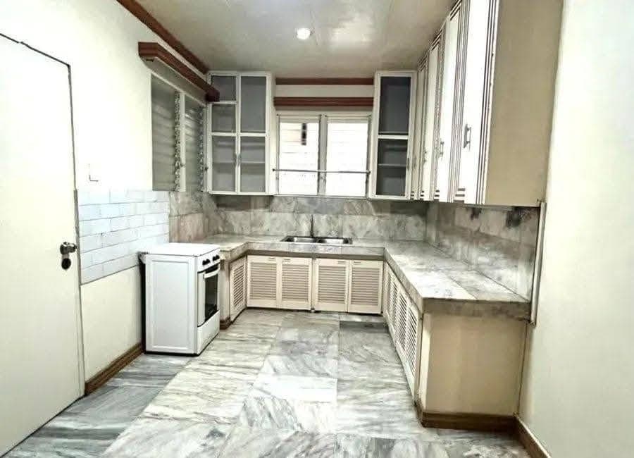 Big House for Rent near Ateneo de Manila, QC - photo 4