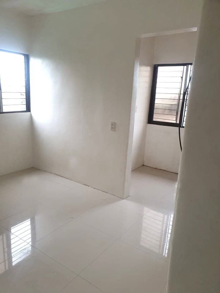 Room Unit F is now Available! - photo 1
