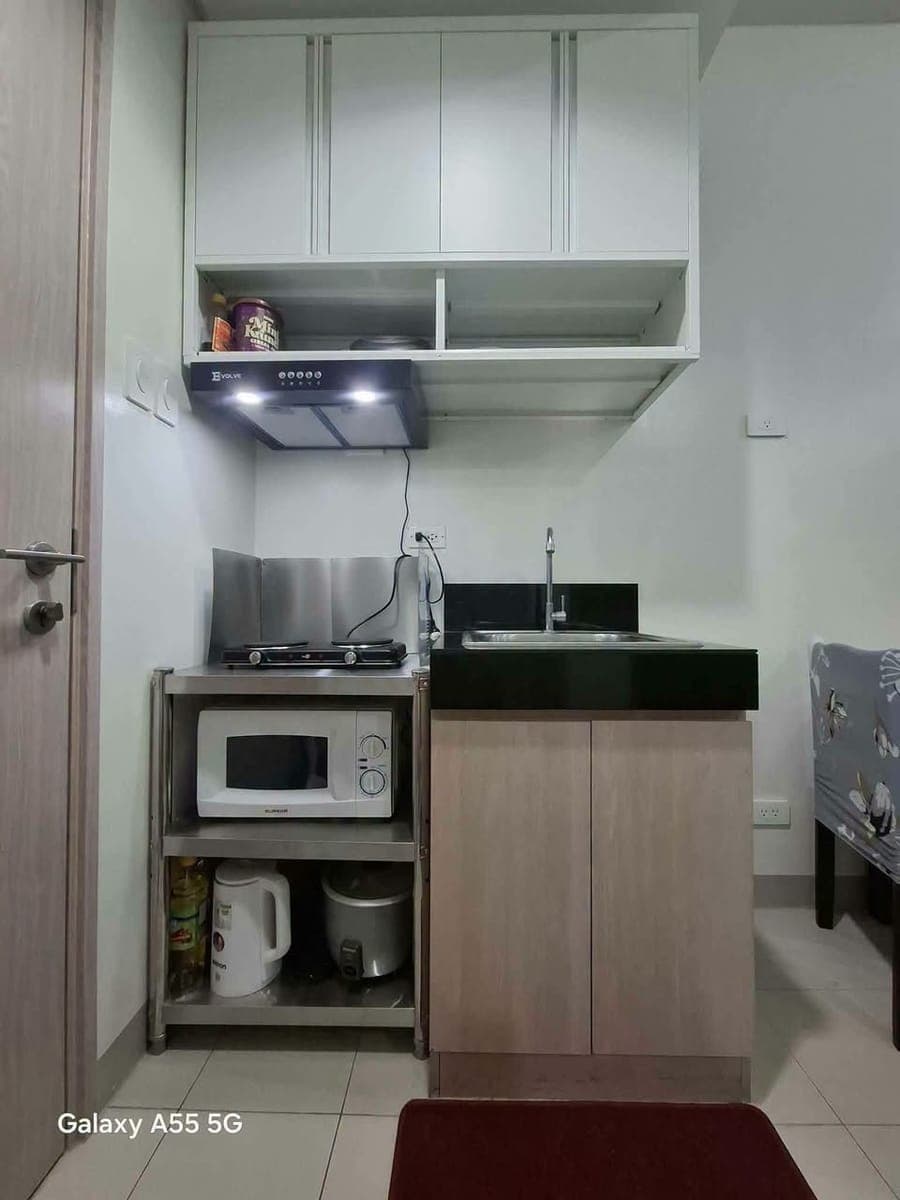 Hill Residence‼️           available on Sept 18 - photo 3