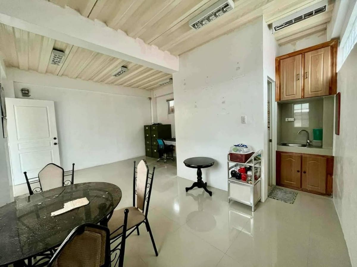 Studio unit For rent - photo 2