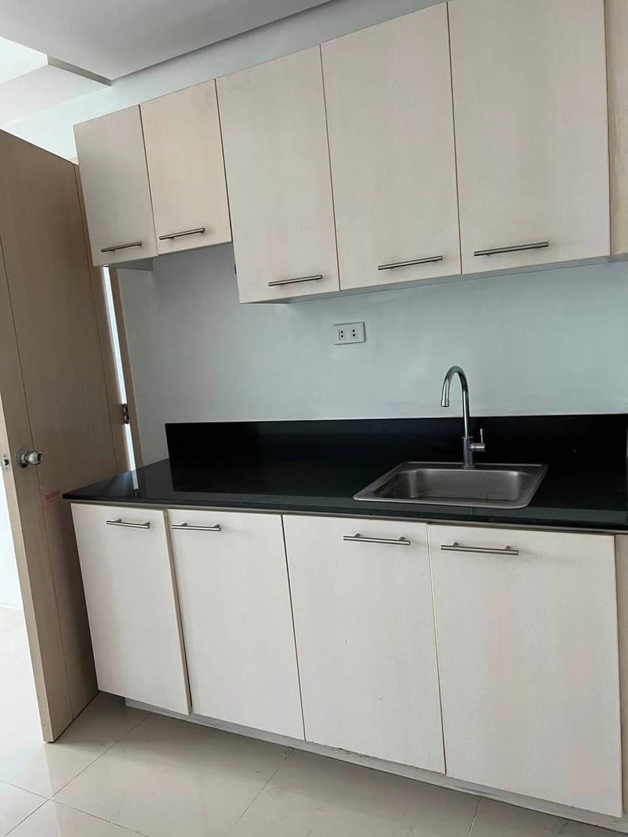 For Lease: Blue Residences, 1BR Unit ✨ - photo 2