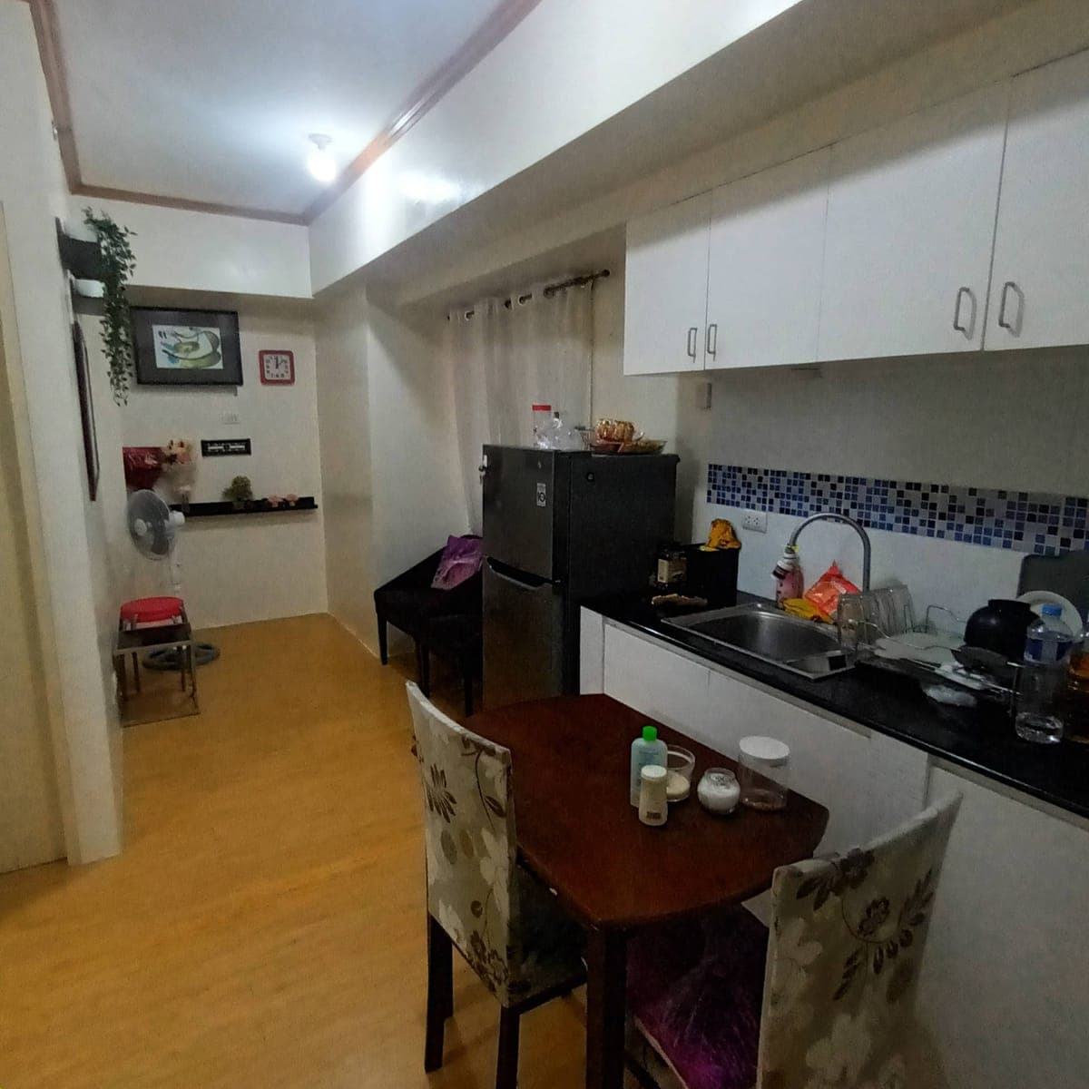 For Rent 1 Bedroom Unit - photo 1