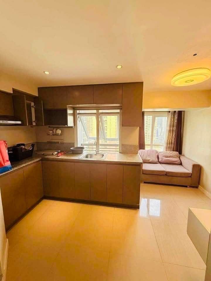 ₱5k ONLY | MALE CONDO SHARING, VICTORIA DE MAKATI, SEMI FURNISHED 2 STOREY UNIT - photo 1
