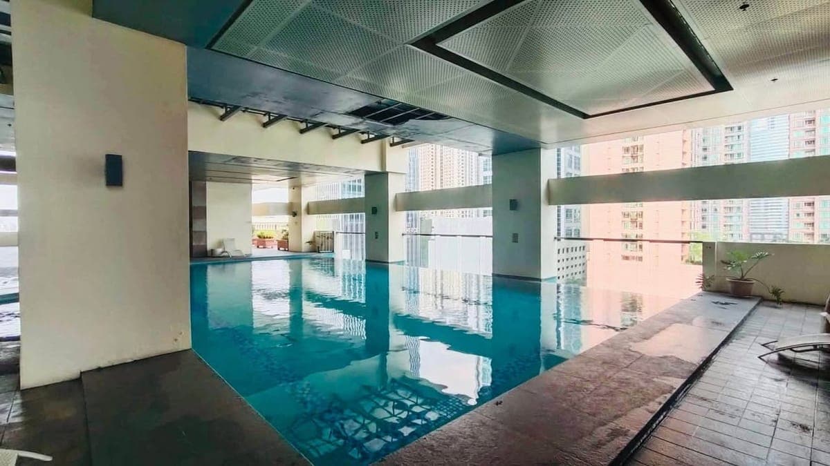 ₱5k ONLY | MALE CONDO SHARING, VICTORIA DE MAKATI, SEMI FURNISHED 2 STOREY UNIT - photo 5