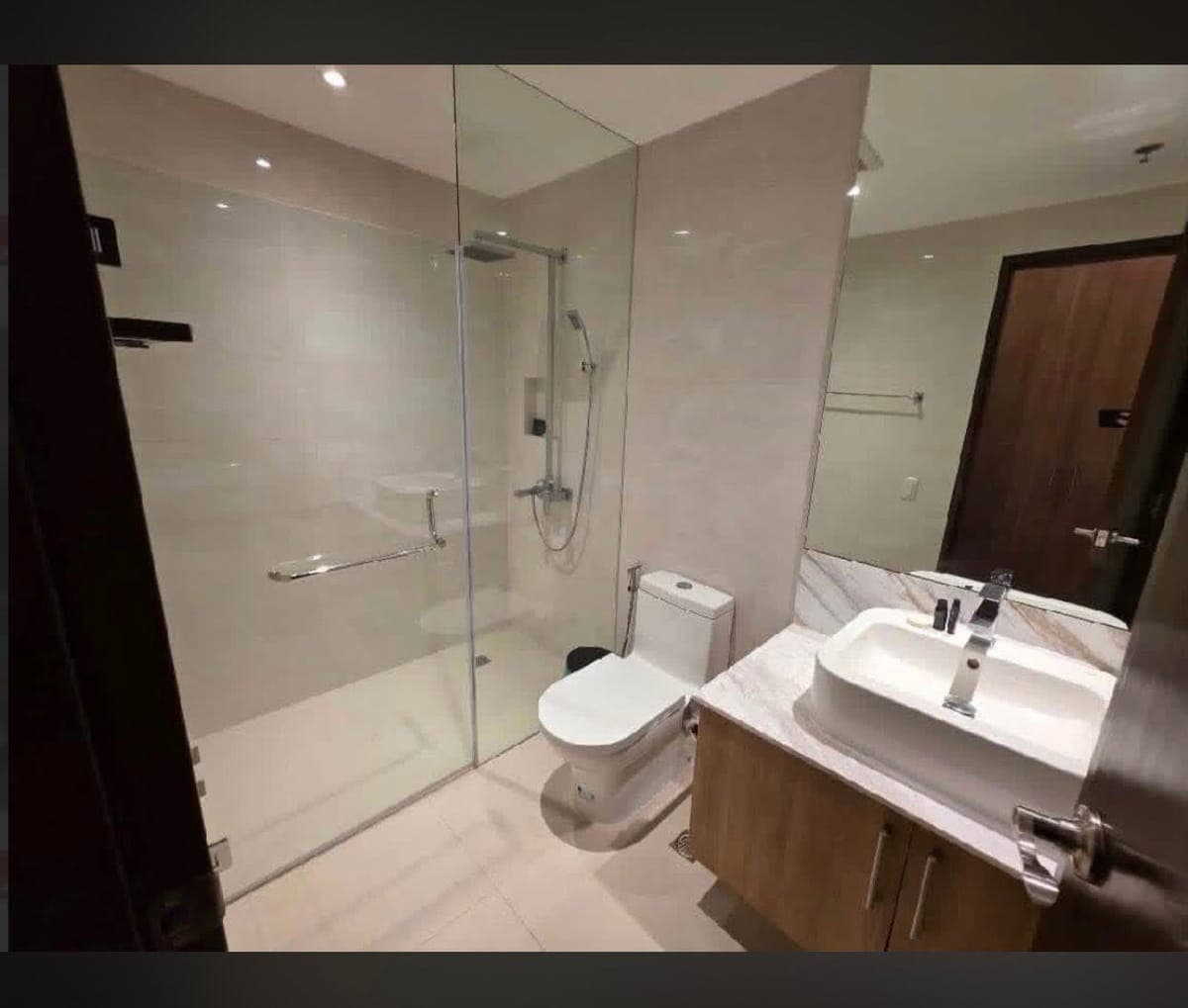 ( For Sale or For lease / Rent 4BR Royalton at Capitol Commons ) - photo 5