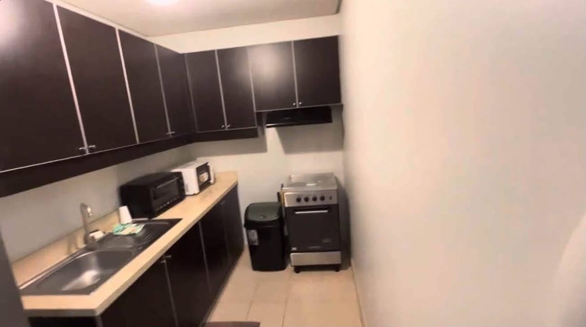 FOR RENT: 1BR Unit at The Fort Residences, BGC - ₱40k/month - photo 4