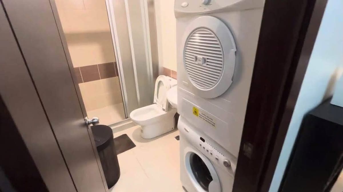 FOR RENT: 1BR Unit at The Fort Residences, BGC - ₱40k/month - photo 5
