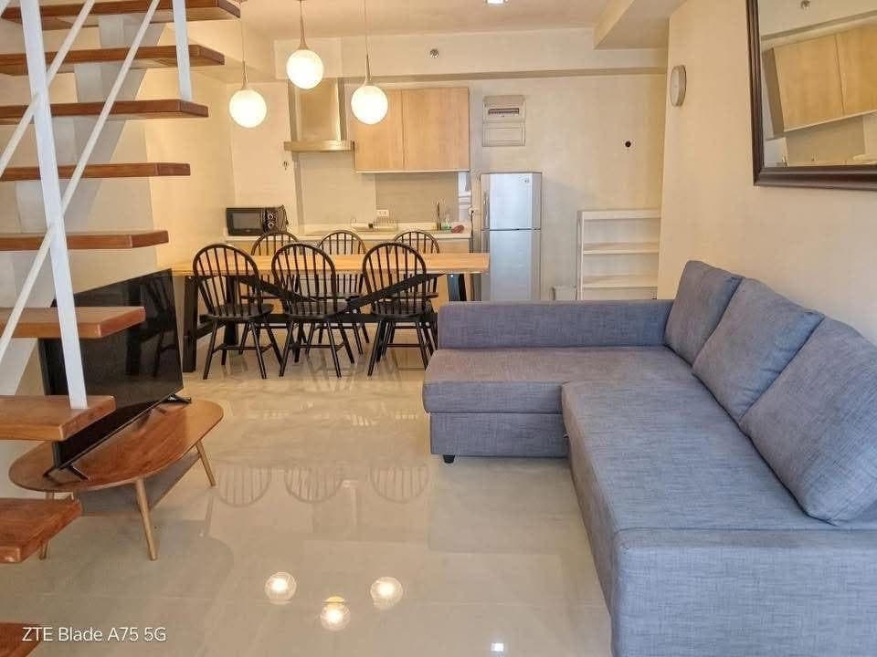 Our newly renovated 1br loft corner unit in Grand Soho Makati is ready for a new tenant... - photo 1
