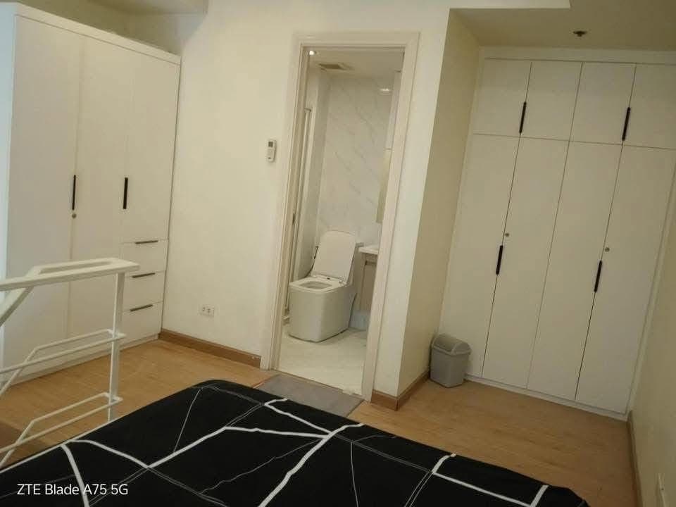 Our newly renovated 1br loft corner unit in Grand Soho Makati is ready for a new tenant... - photo 5