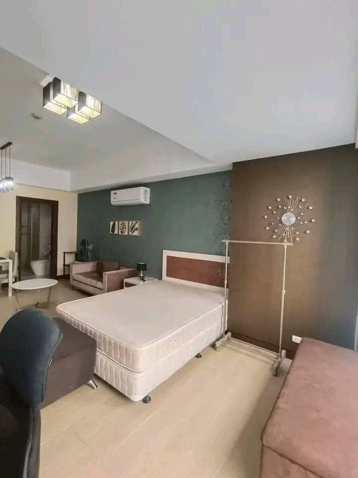 ₱30K MONTLY ‼️| FOR RENT | FULLY FURNISHED STUDIO UNIT AT TWO CENTRAL MAKATI - photo 3