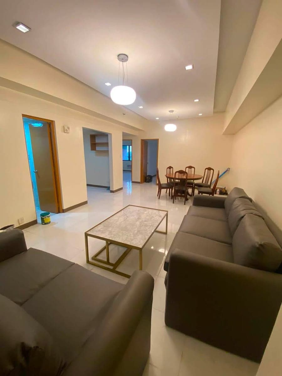 Newly renovated 2BR FOR RENT IN BSA Mansion - photo 4