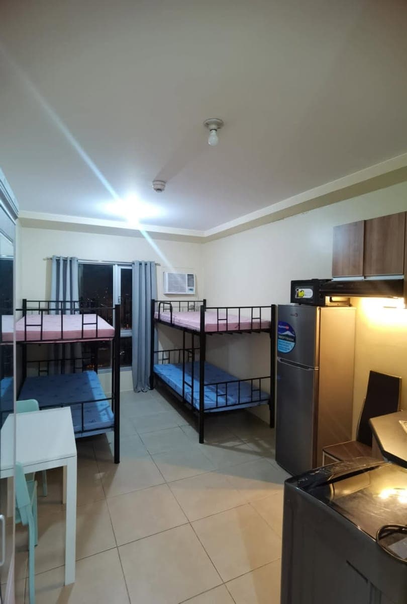 BEDSPACE/CONDO SHARE - photo 5