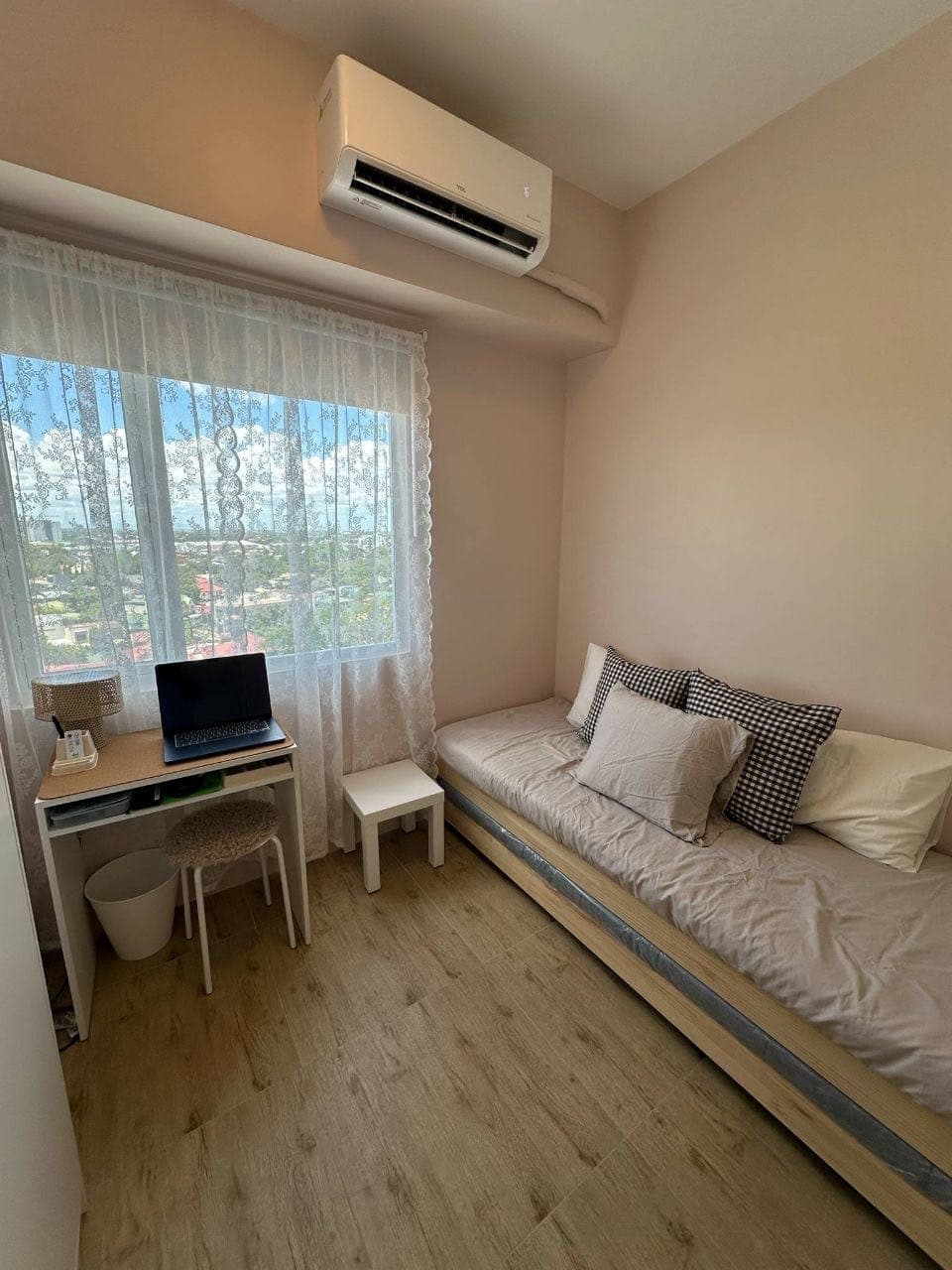 𝑭𝑶𝑹 𝑹𝑬𝑵𝑻: 2 BEDROOM END CONDO UNIT | FULLY FURNISHED - photo 9