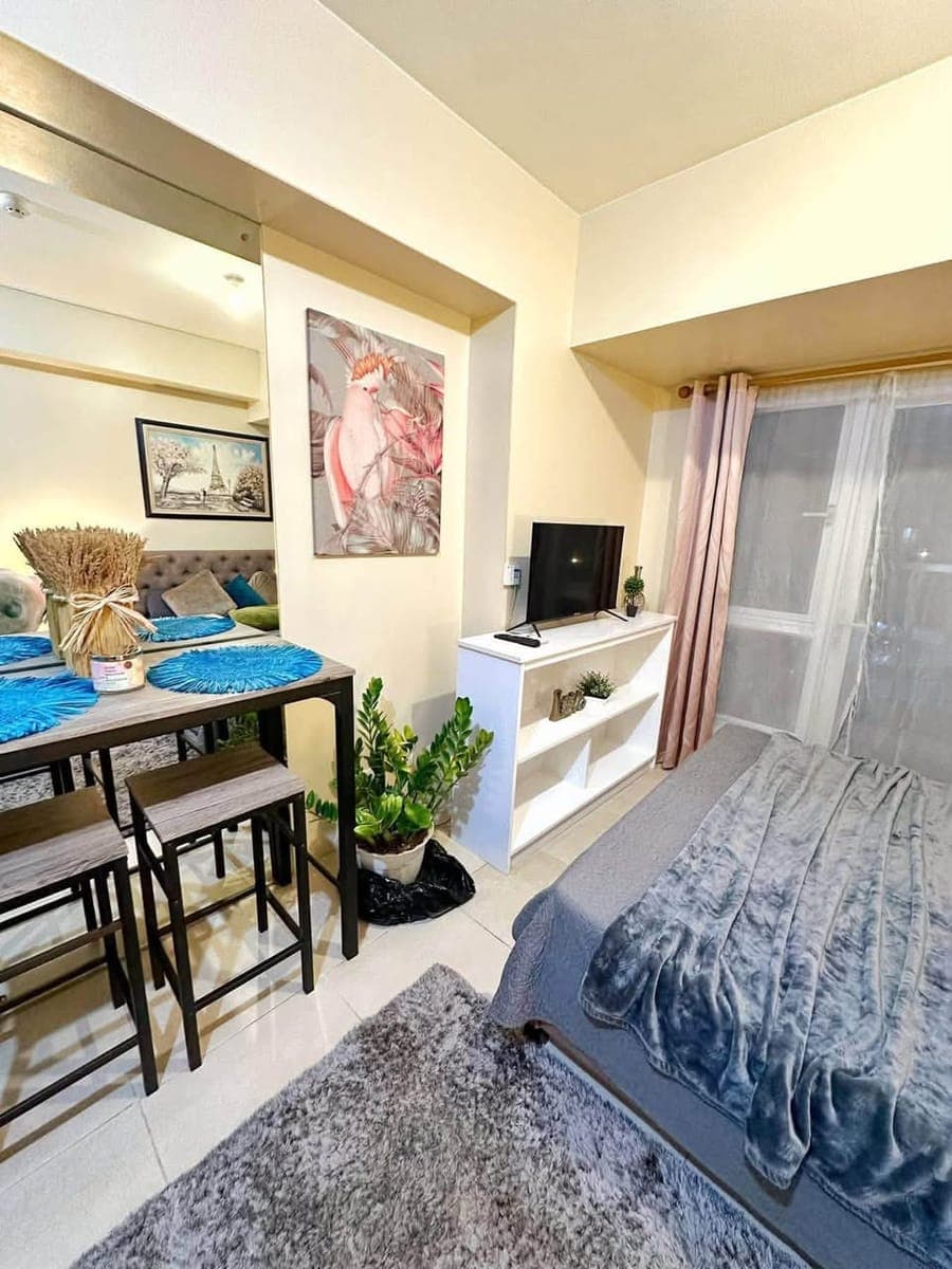 Interior Studio with balcony in Avida Asten, Makati - photo 5