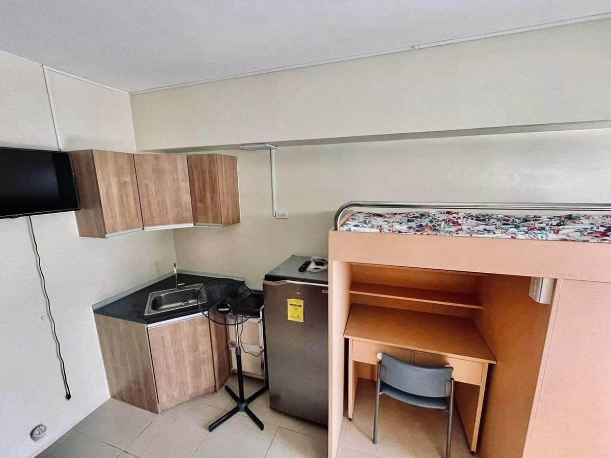 FOR RENT: ₱20,000/month. | Inclusive association dues - photo 1